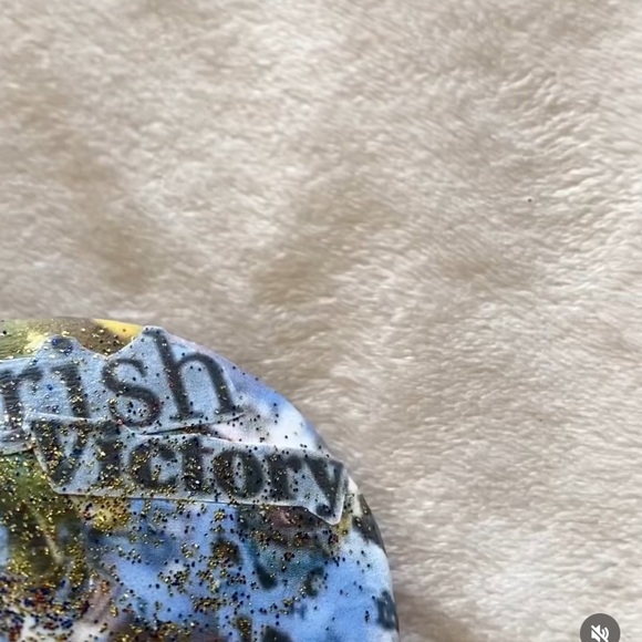 Notre Dame football game day glitter pin - Picture 8 of 10